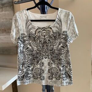 Zenergy by Chico’s Black/White/Gray Print Embellished Top sz 1